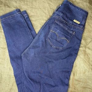 Women’s straight leg, tummy control jeans.
